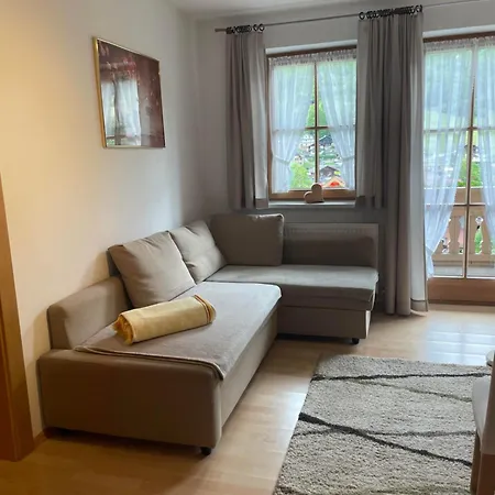 アパート Julia, フィンケンベルク