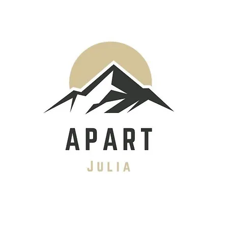 Julia, Lägenhet Finkenberg